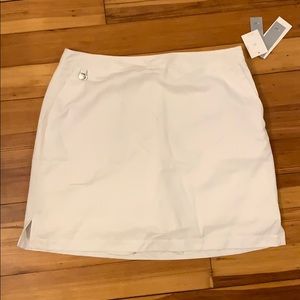 White golf/tennis skirt with built in shorts